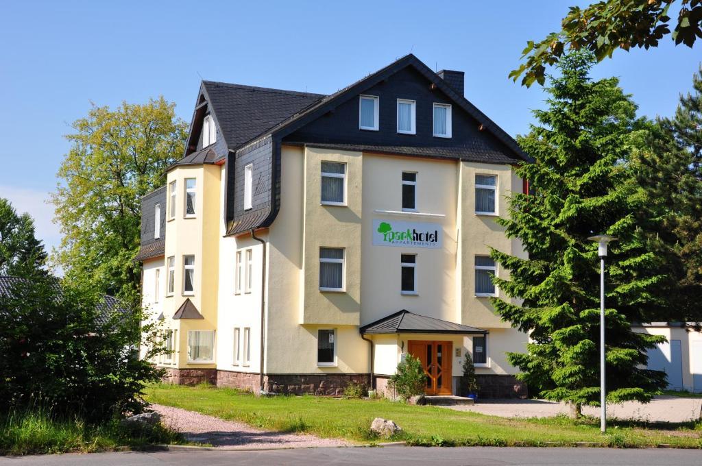 Konsumhotel Am Park Оберхоф Экстерьер фото
